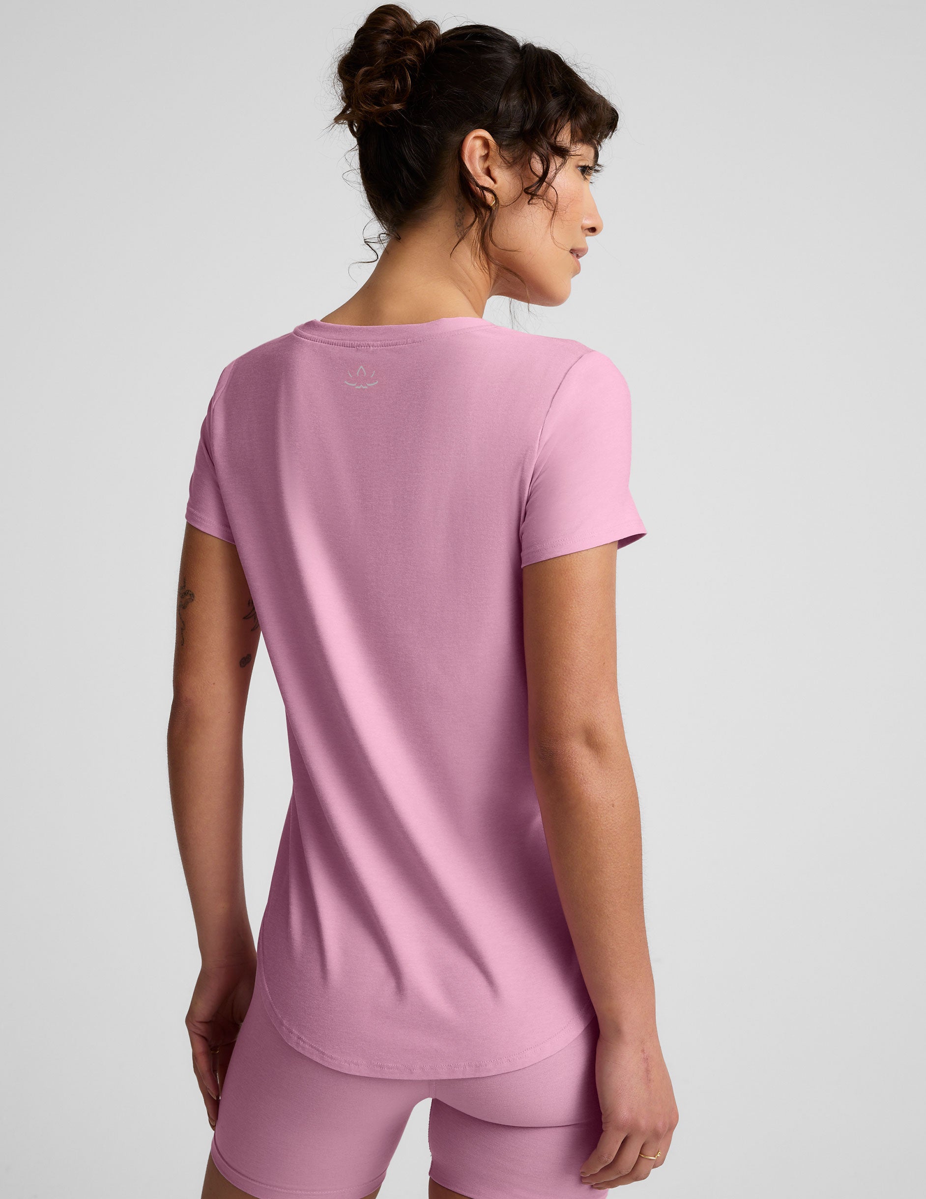 pink short sleeve top